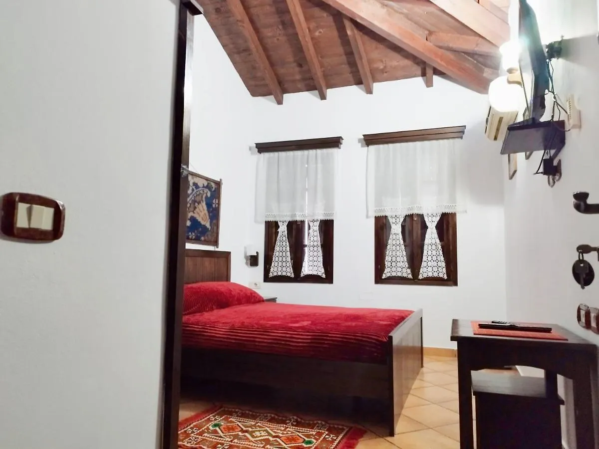 Guva Mangalem Hotel Restaurant Berat 3*,  Albania