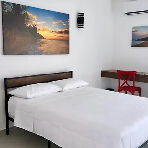 Red Flamboyan And Restaurant Guest house Rincon