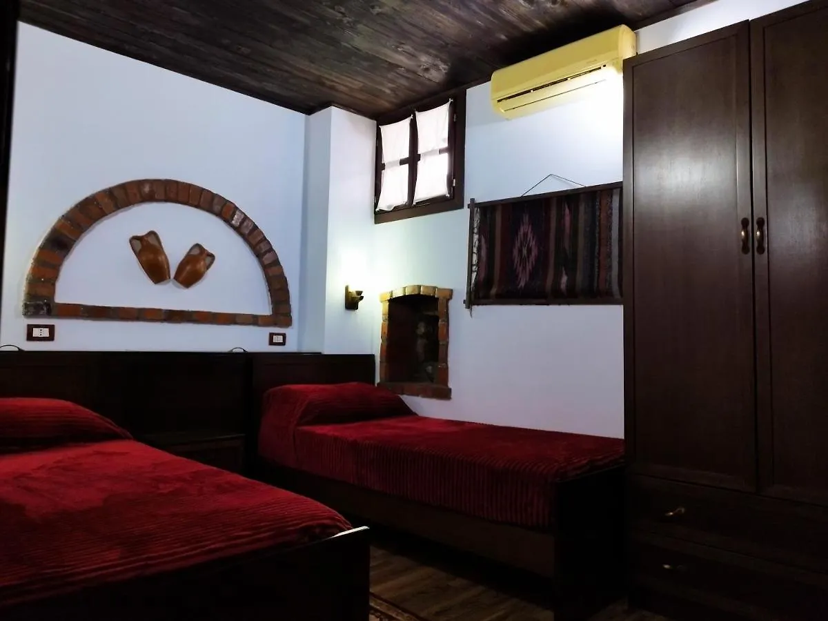 Guva Mangalem Hotel Restaurant Berat